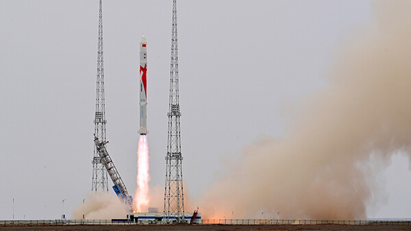 중국 주취안 위성 발사 센터에서 12일(현지시간) 발사된 액체 메탄 로켓 주췌(朱雀) 2호가 비행 임무를 성공적으로 마쳤다. [신화통신]